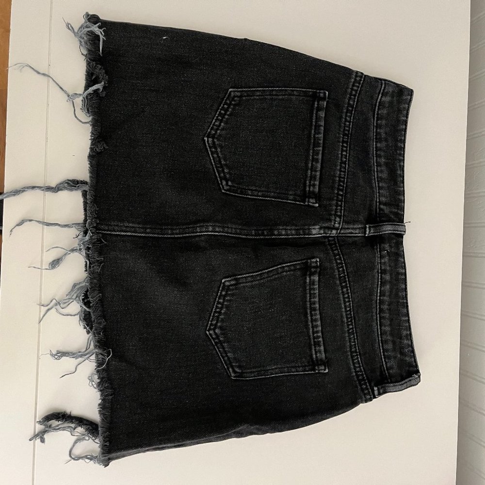 Pacsun black mini skirt